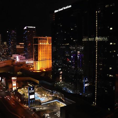 Balcony Suite Strip View Las Vegas Exterior photo