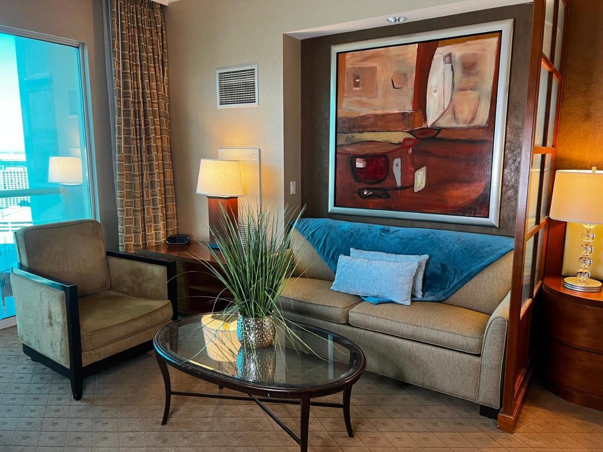 Balcony Suite Strip View Las Vegas Exterior photo